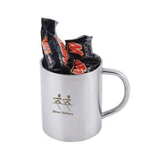 6 x Mini Mars Bars In Double Wall Stainless Steel Barrel Mug